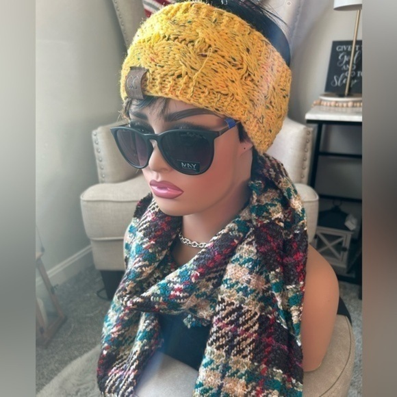 ❄️NWOT C.C knit speckle mustard yellow headband wrap hat - Picture 2 of 7